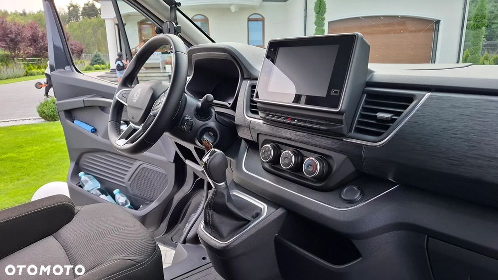 Renault Trafic - 31
