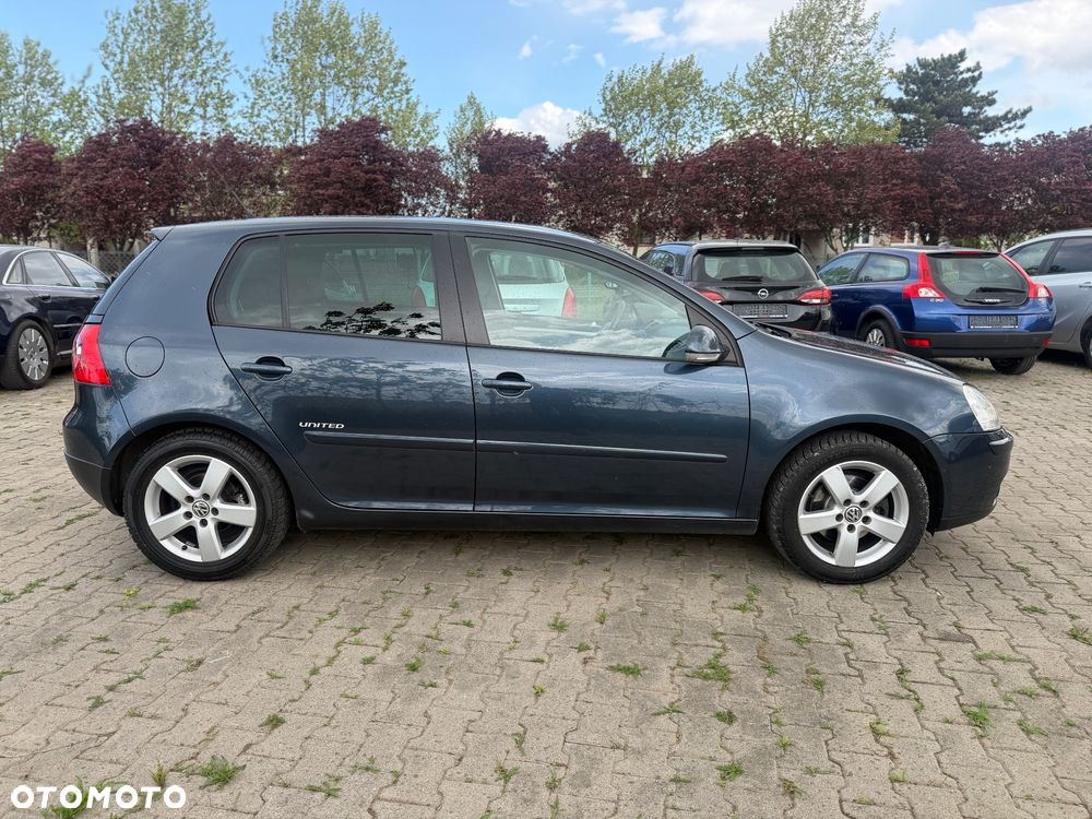 Volkswagen Golf 1.9 TDI Q-Line - 12