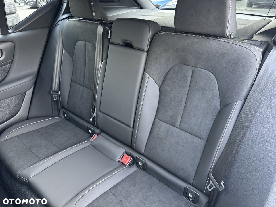 Volvo XC 40 - 11