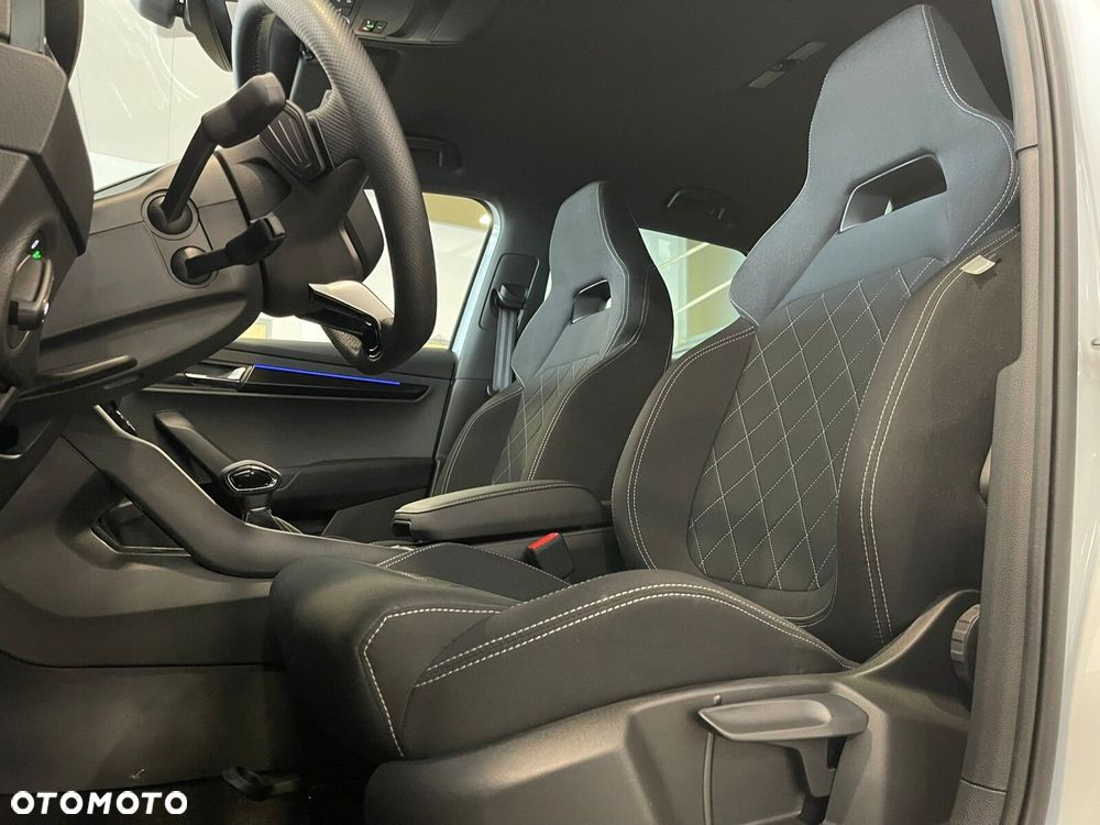 Skoda Karoq 1.5 TSI ACT Sportline DSG - 10