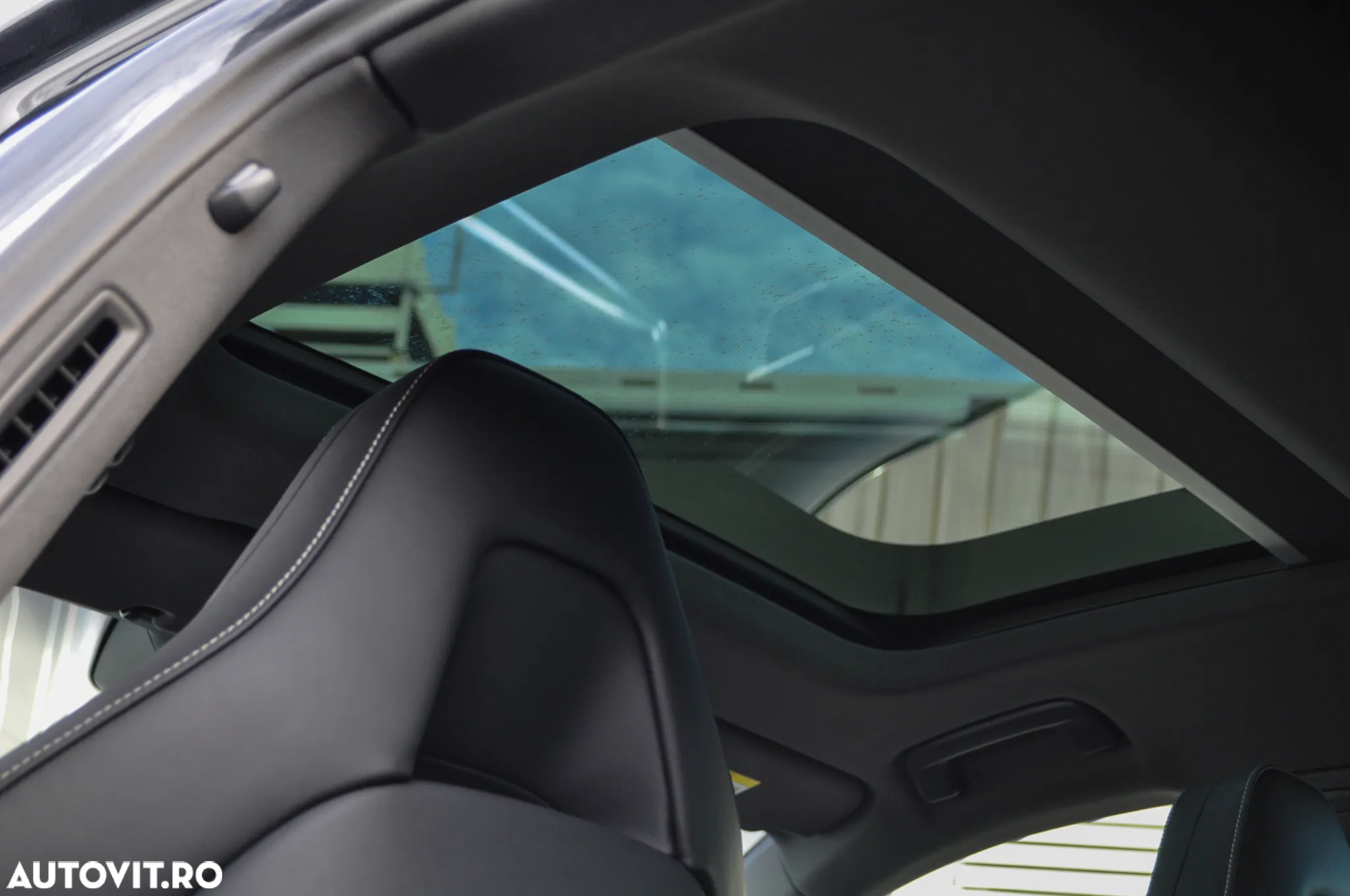 Porsche Panamera 4 E-Hybrid Platinum Edition - 30