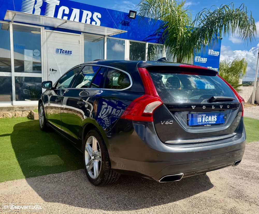Volvo V60 2.4 D6 Momentum AWD Phev - 6