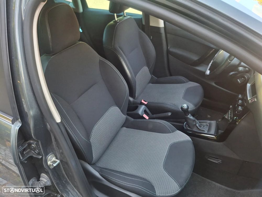 Citroën C3 1.4 HDi Exclusive 99g - 15