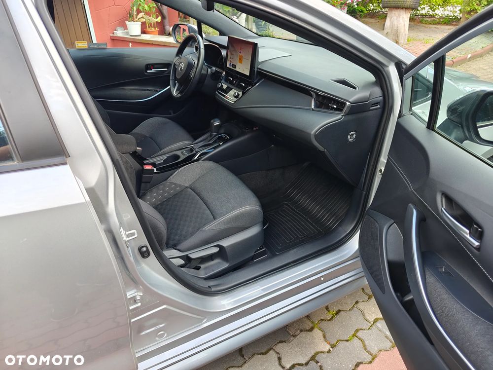 Toyota Corolla 1.8 Hybrid Comfort - 9
