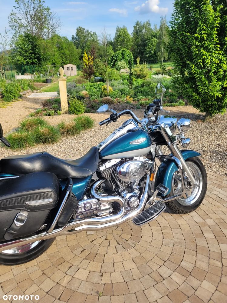 Harley-Davidson Touring Road King - 2