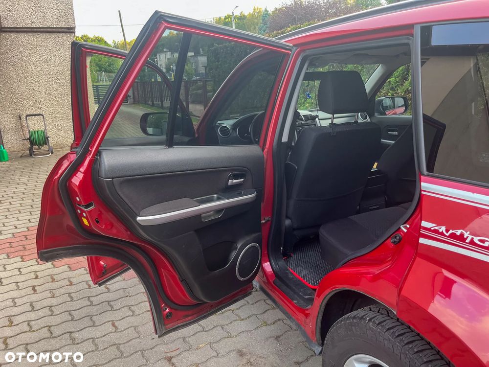 Suzuki Grand Vitara 1.9 DDiS Comfort - 11