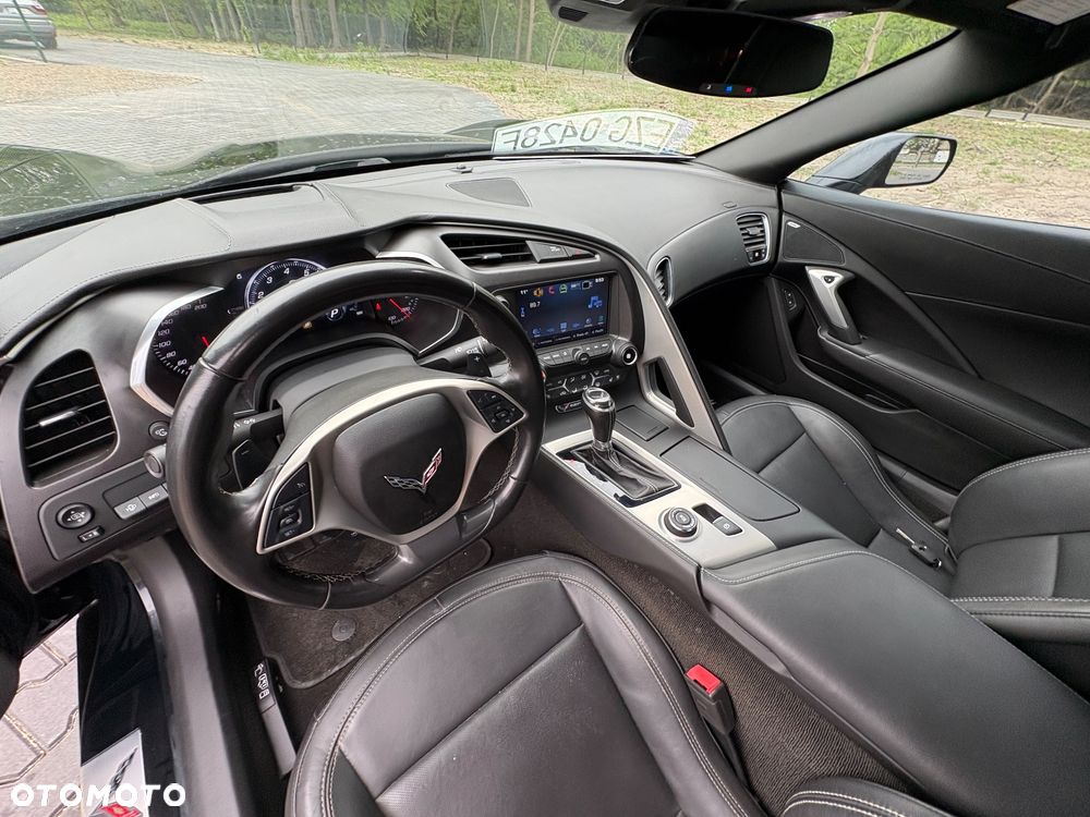 Chevrolet Corvette - 19