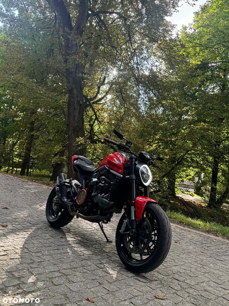 Ducati Monster - 12