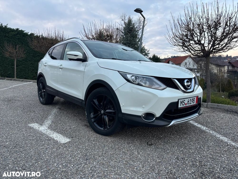Nissan Qashqai 1.6 DCI TEKNA+ - 11