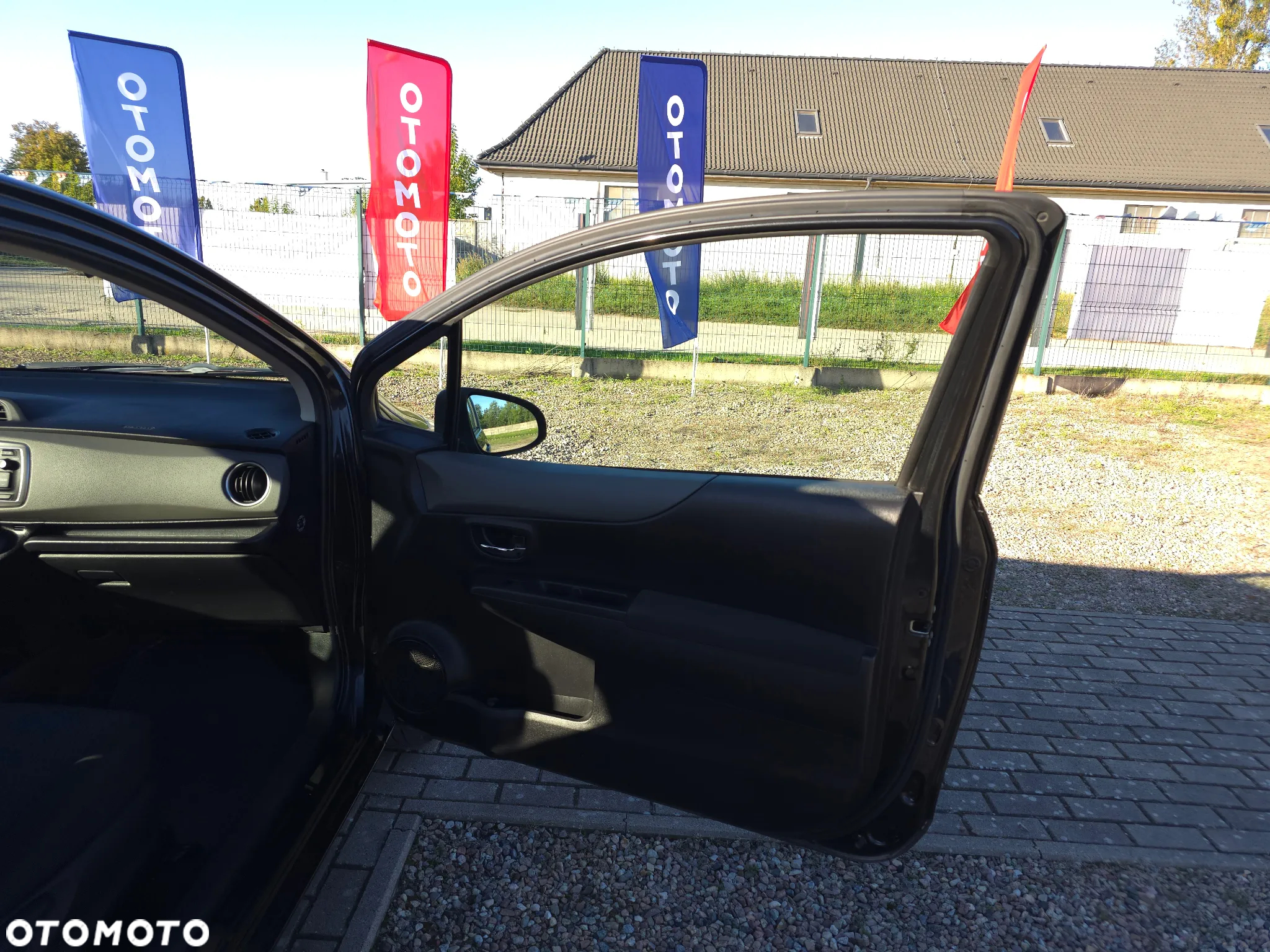 Toyota Yaris 1.0 Luna - 12