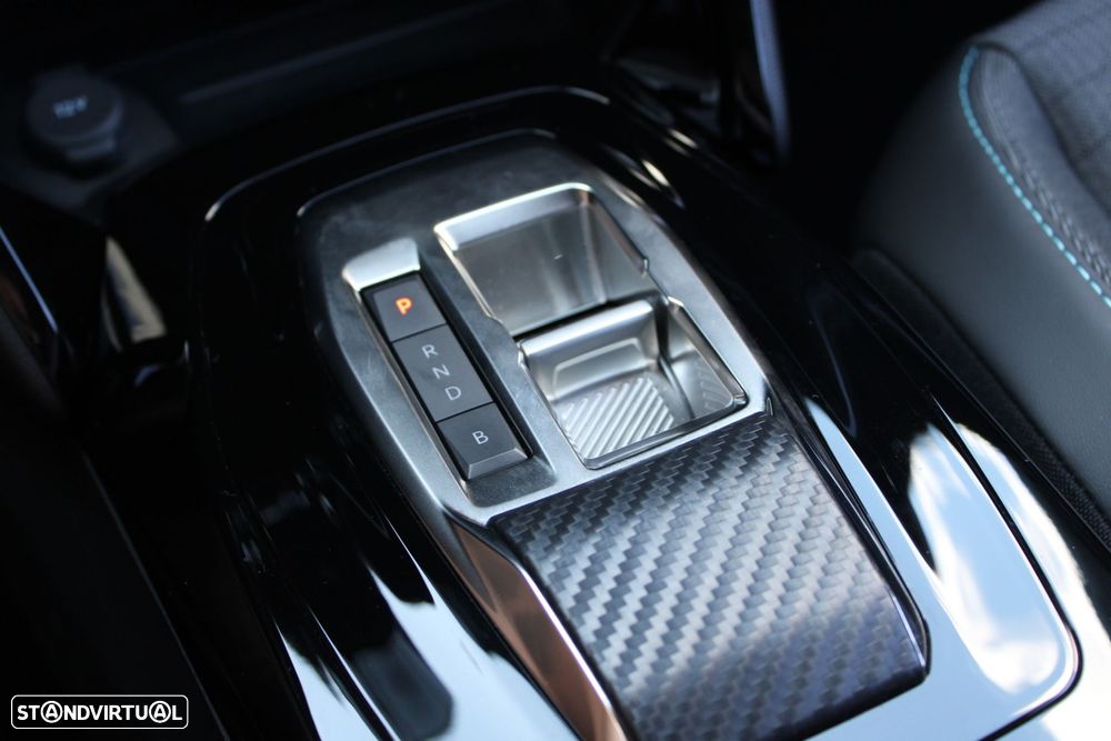 Peugeot e-2008 50 kWh Allure Pack - 37