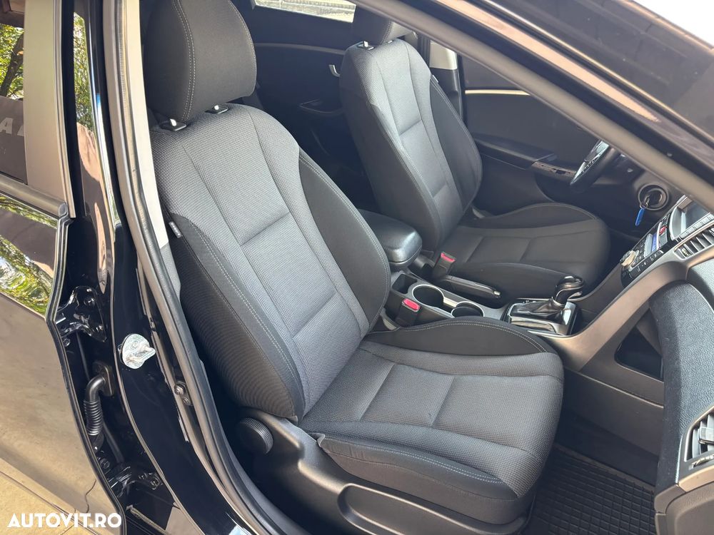 Hyundai i30 - 30