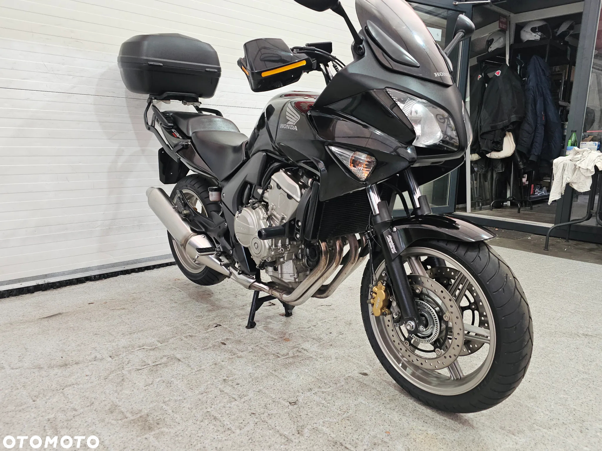 Honda CBF - 16
