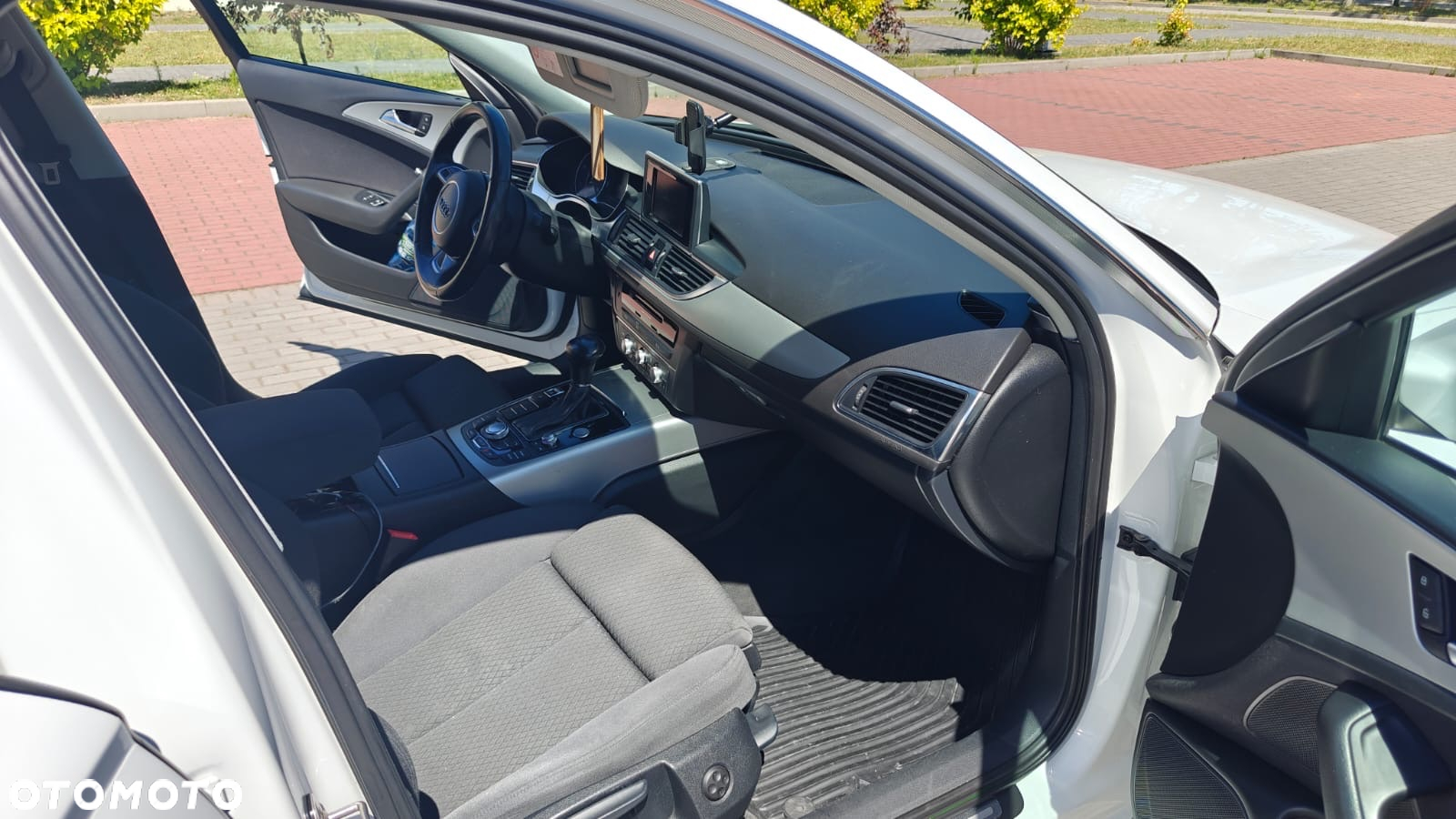 Audi A6 Avant 2.0 TDI Ultra S tronic - 10