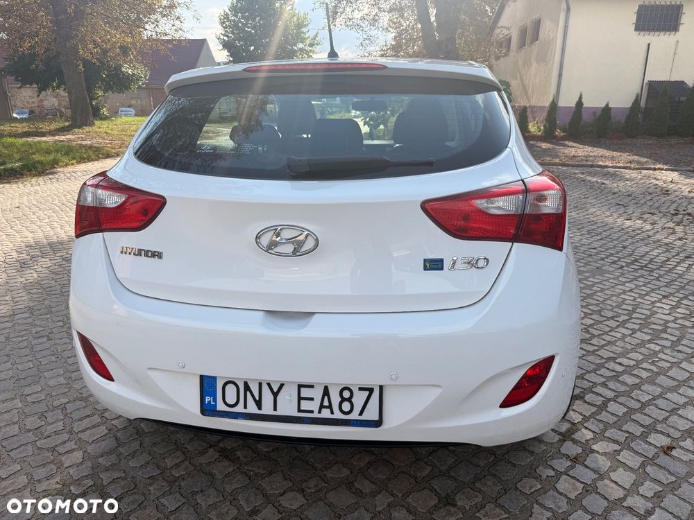 Hyundai i30 1.6 D Comfort DCT - 6