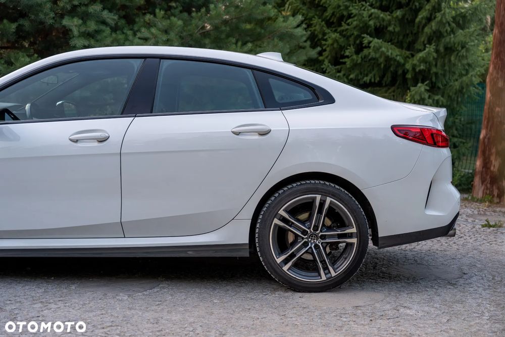 BMW Seria 2 218i M Sport - 10