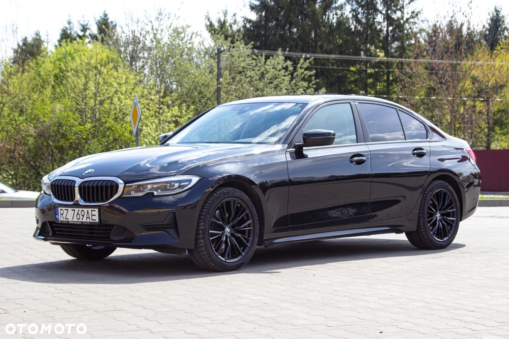 BMW Seria 3 320i Advantage - 1