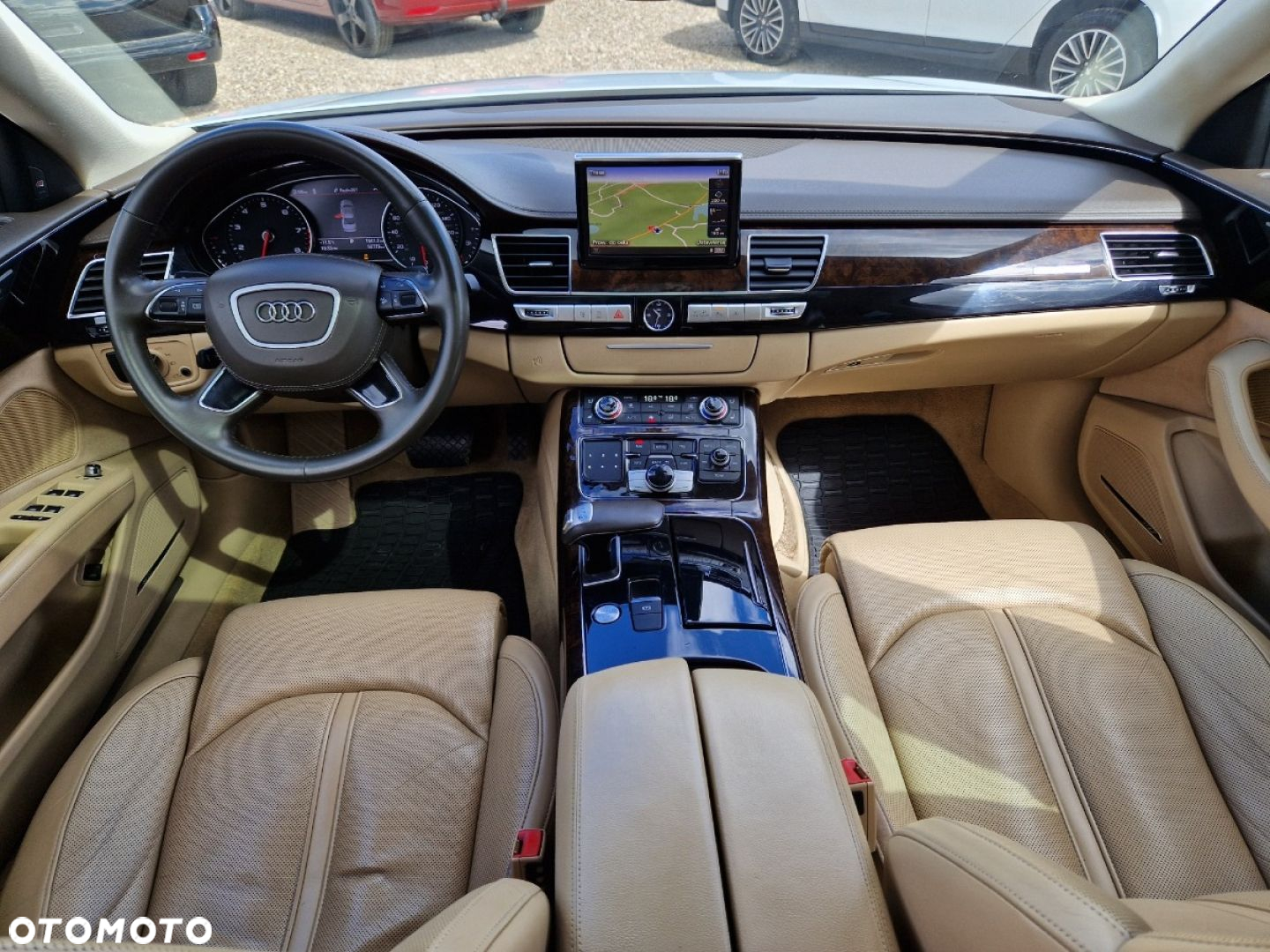 Audi A8 - 7