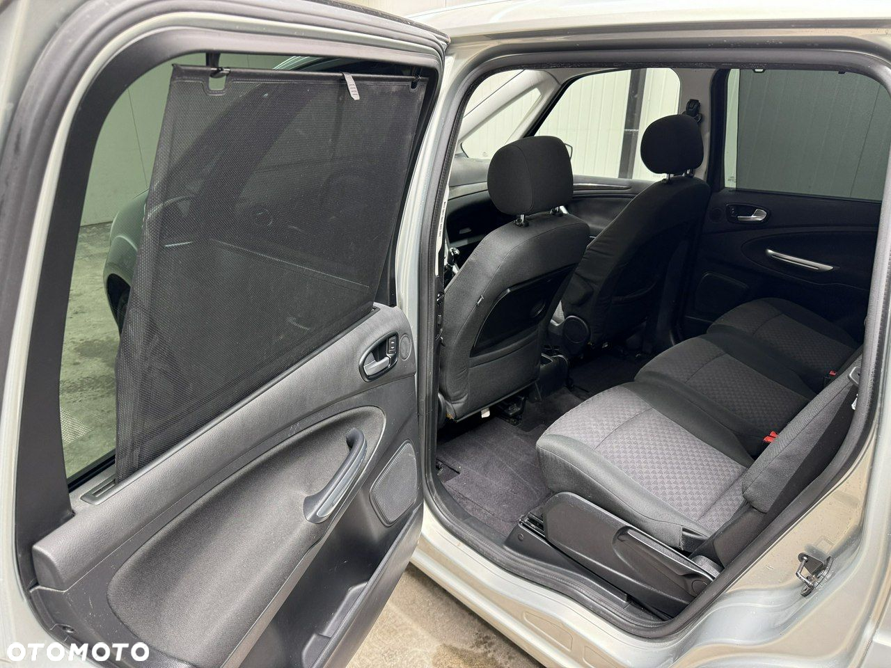 Ford Galaxy - 23