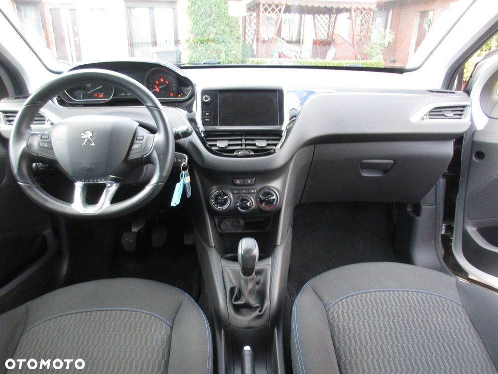 Peugeot 208 PureTech 82 Start & Stop Style - 17