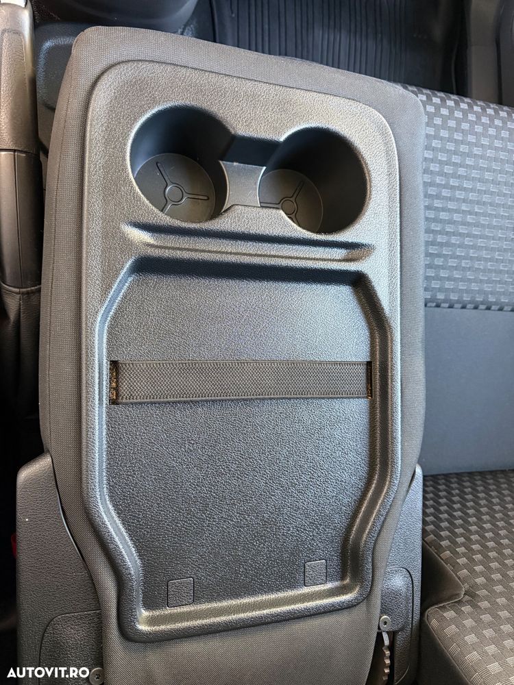 Ford Connect - 33