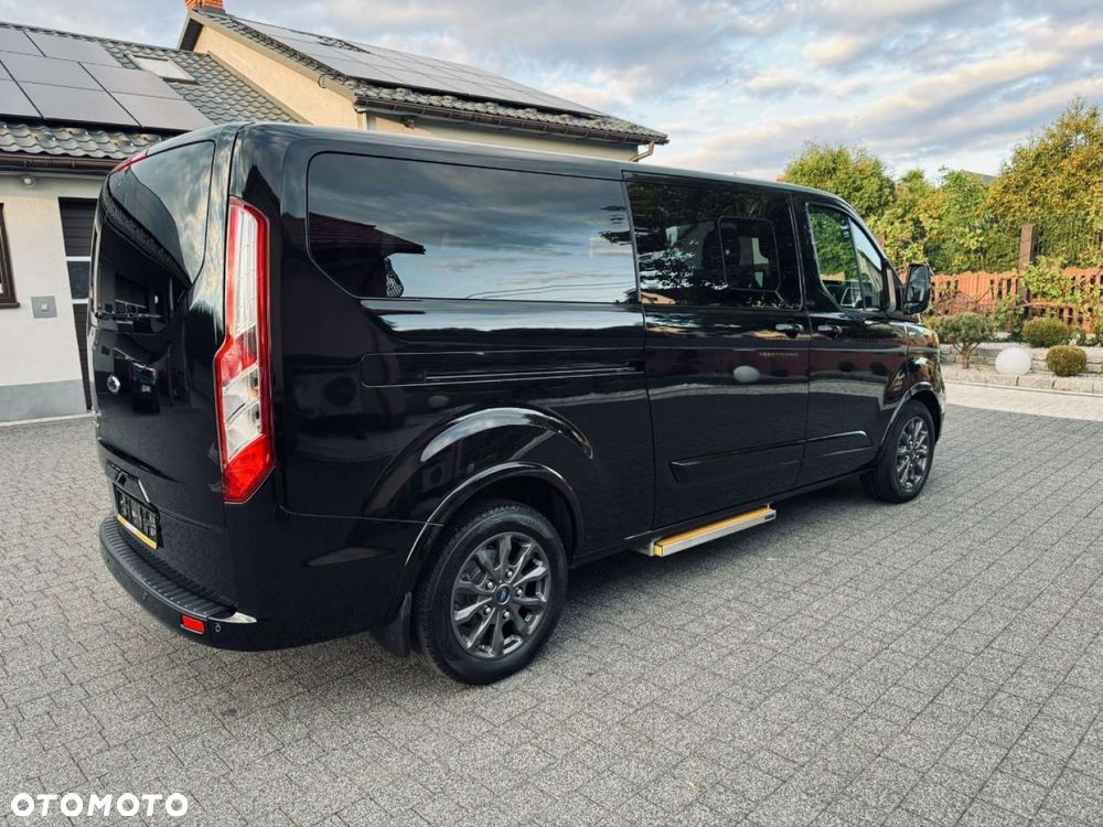 Ford Tourneo Custom - 3