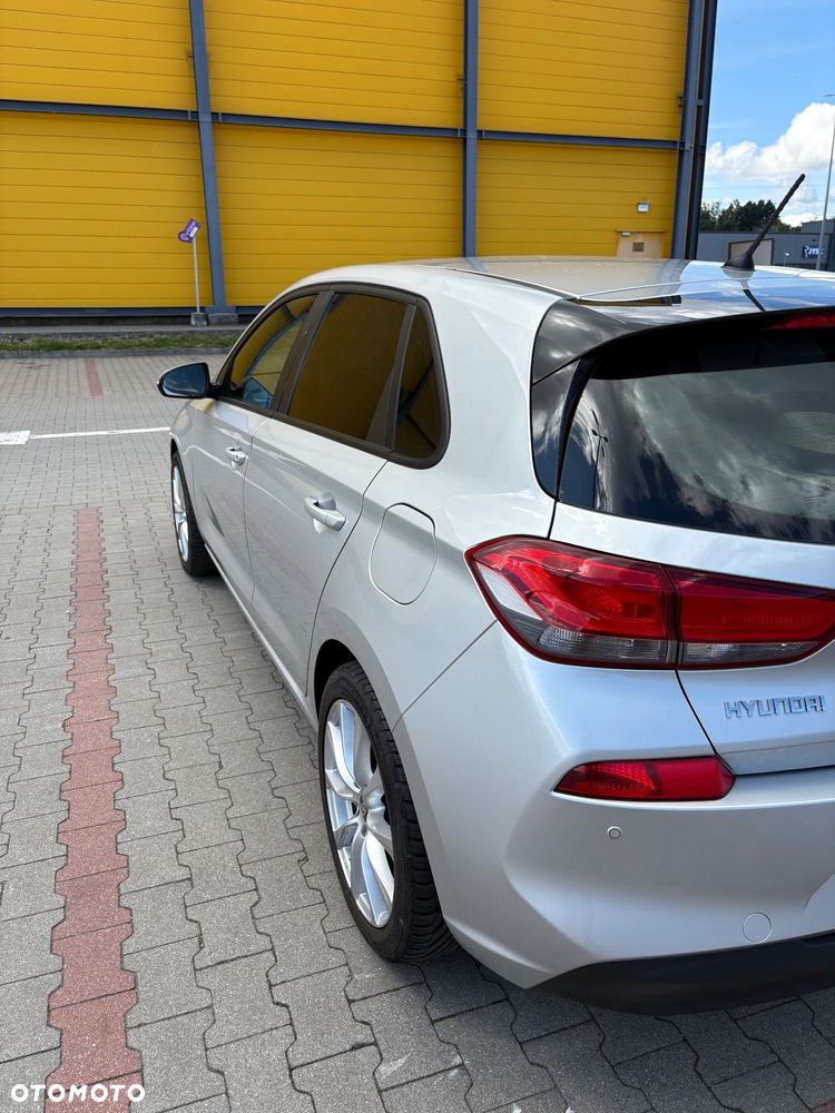 Hyundai i30 1.4 Classic + - 7