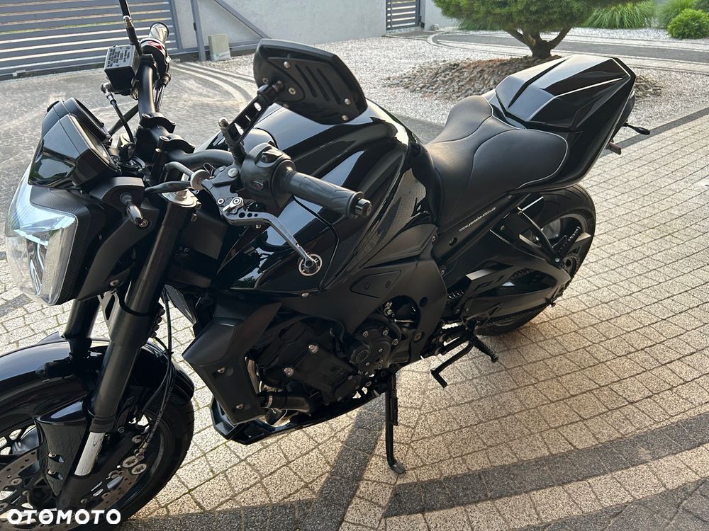 Yamaha FZ - 20