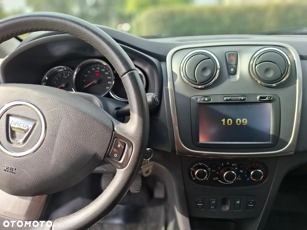 Dacia Sandero 0.9 TCe SL Celebration S&S EU6 - 9