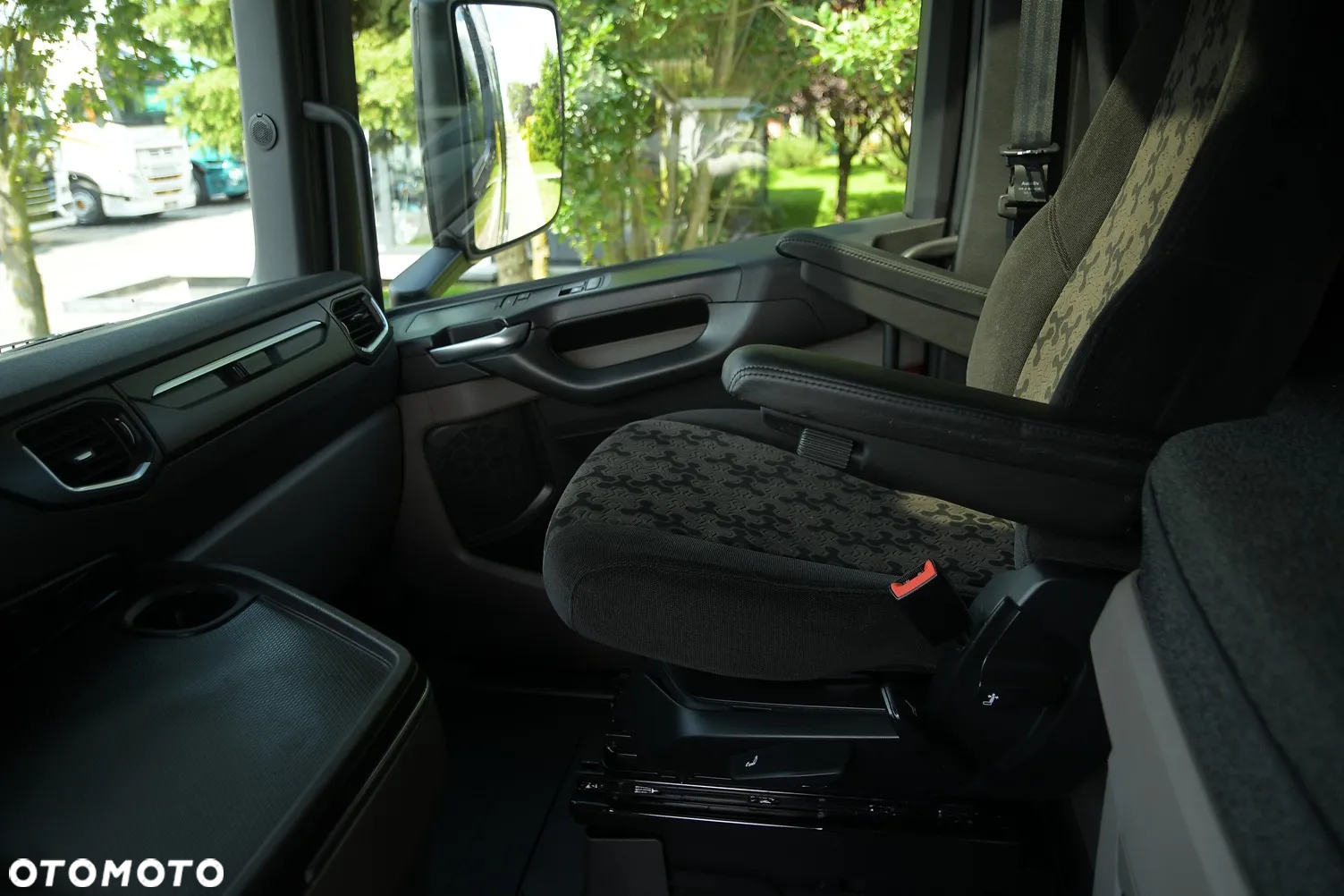 Scania S450 ///* 2022//* /STANDARD///* JEDYNE 451 TYŚ KM///* RETARDER///* KLIMATYZACJA POSTOJOWA///* FULL LED///* ZABUDOWY MIĘDZYOSIOWE///* WAGA///* STAN BARDZO DOBRY - 27