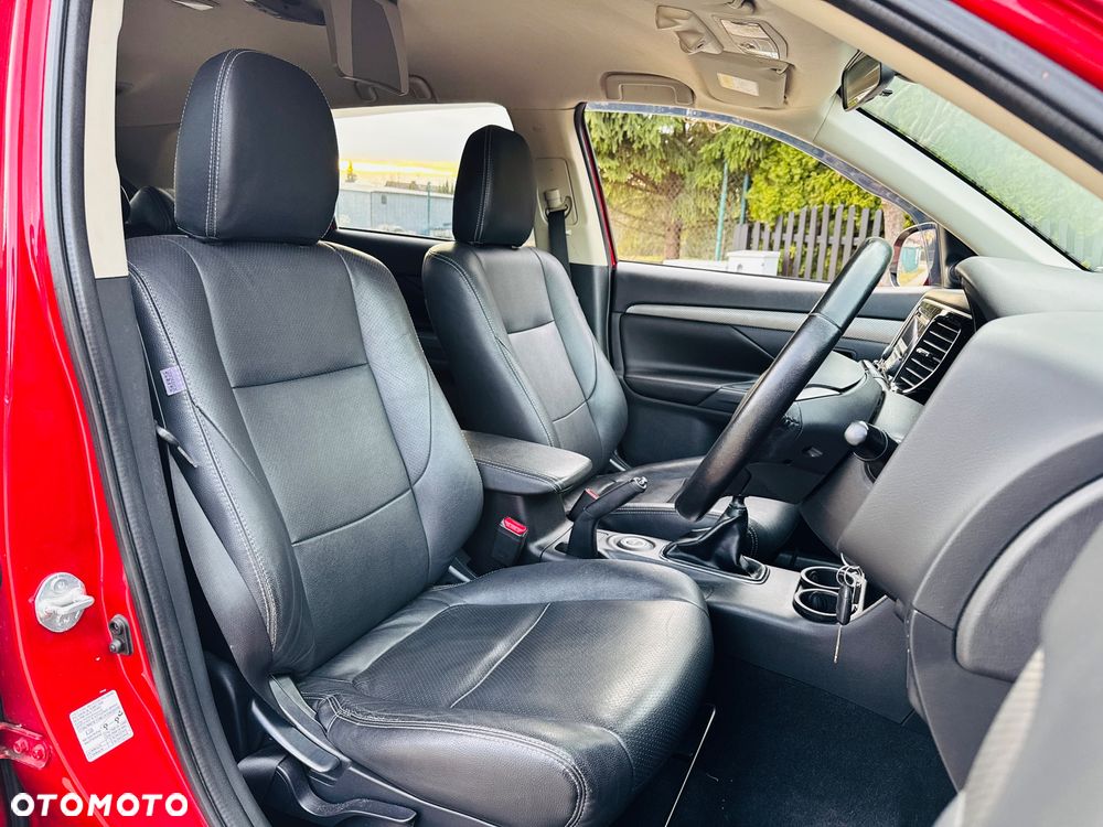 Mitsubishi Outlander 2.2 DID Intense + 4WD - 6