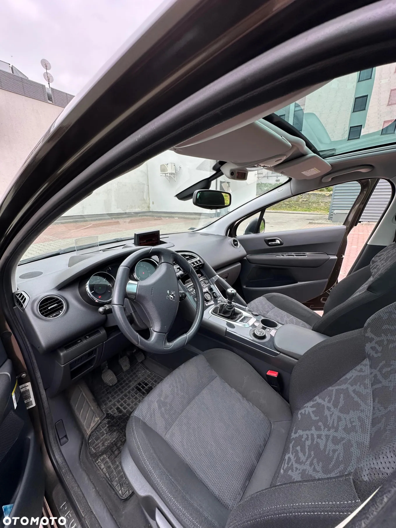 Peugeot 3008 1.6 Premium+ - 11