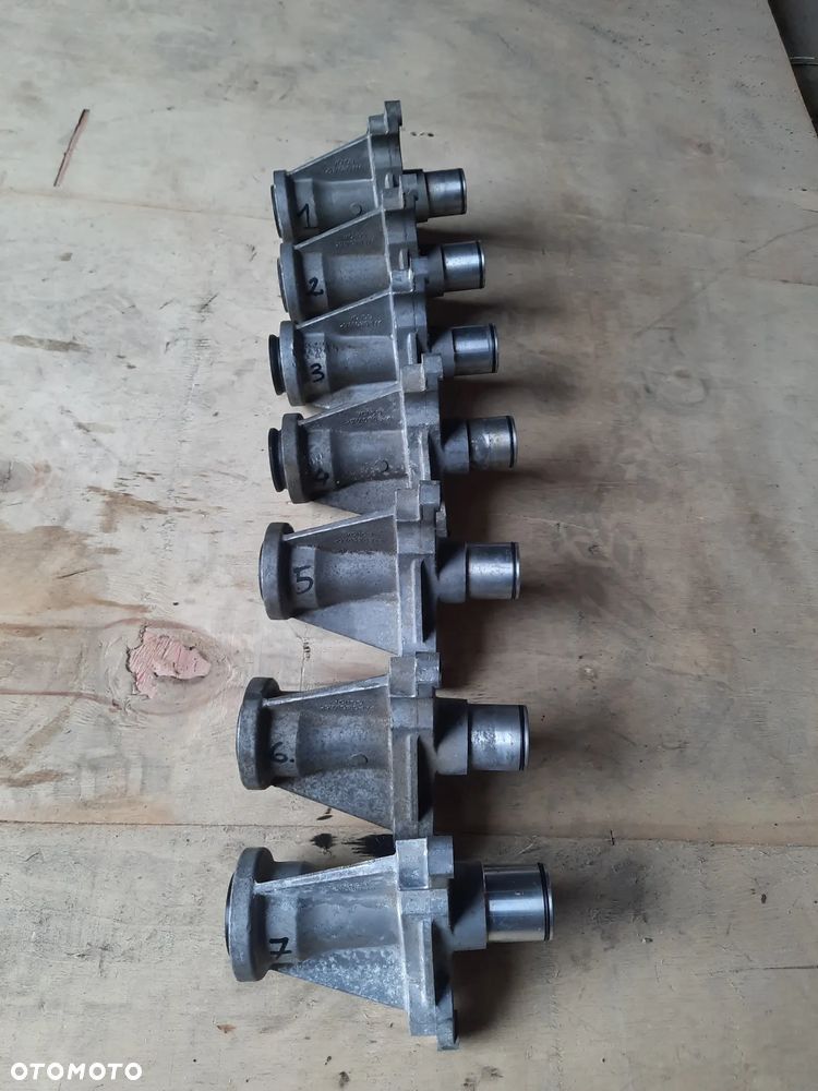 Podpora półosi Jaguar Land rover hk83-3a040-ab - 6