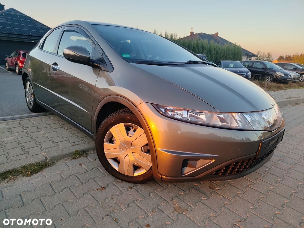 Honda Civic 1.4i-DSi - 9