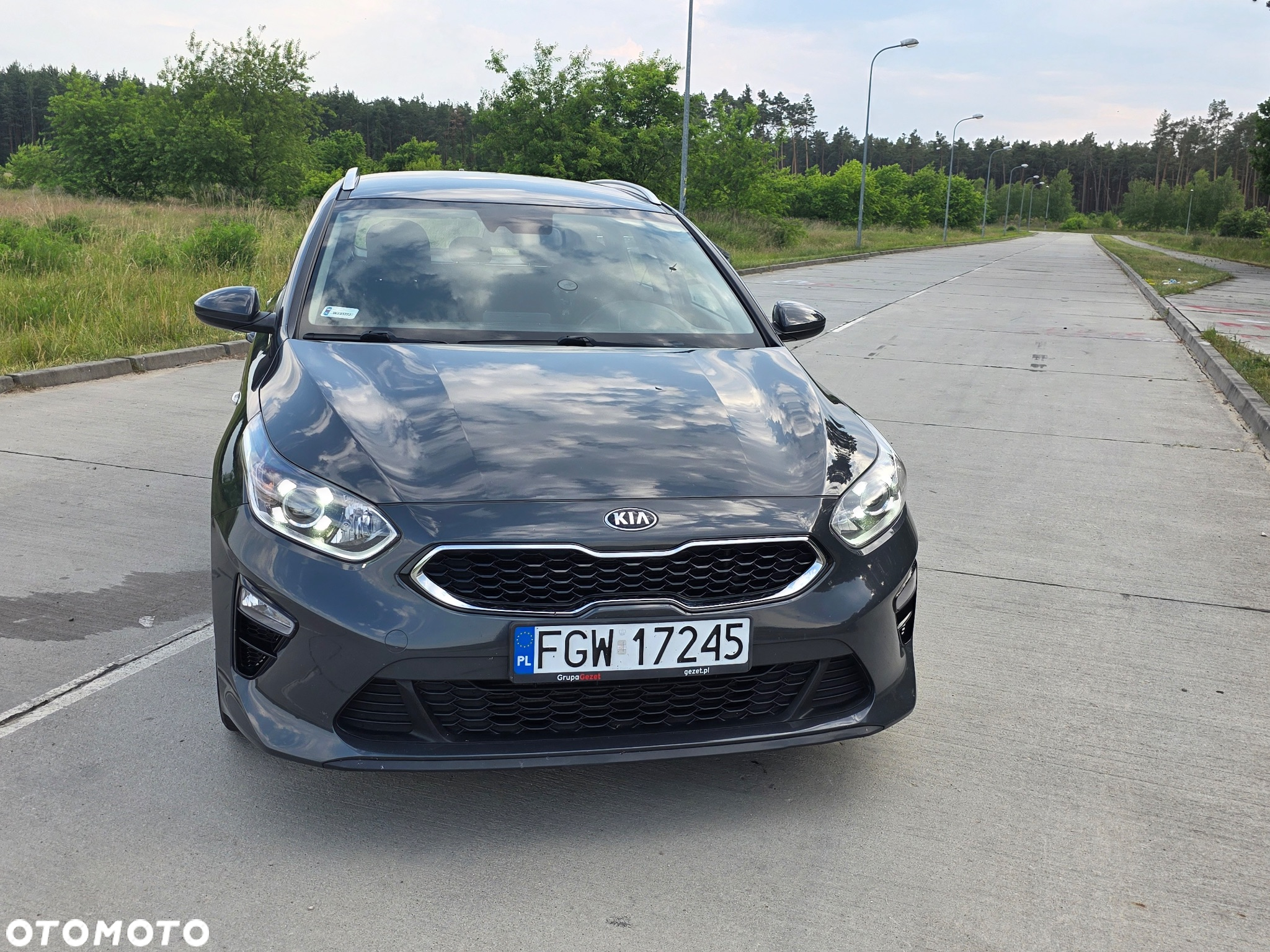 Kia Ceed - 4