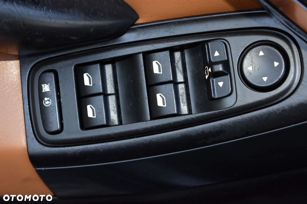 Citroën C4 Grand Picasso 2.0 HDi FAP Exclusive - 23