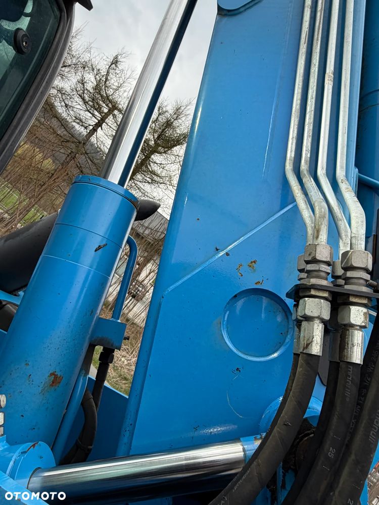 Manitou MT932 Ładowarka Teleskopowa dźwig wózek 9m. UDŹWIG 3,2 tony. Przebieg 2760 MTG jak Nowa z SALONU 2014rok z Norwegii z Gospodarstwa rolnego. Silnik PERKINS 100km. Serwisy w Dekra! Widły i łyżka. Ani deka luzu czy wycieku. OKAZJA! Jazda REWERS + 4 biegi. Skręt 3 tryby. - 16