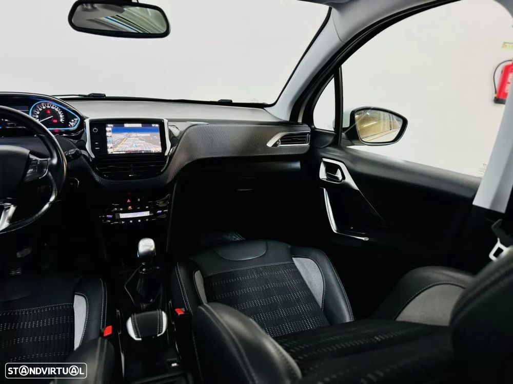 Peugeot 2008 1.6 BlueHDi Allure - 31