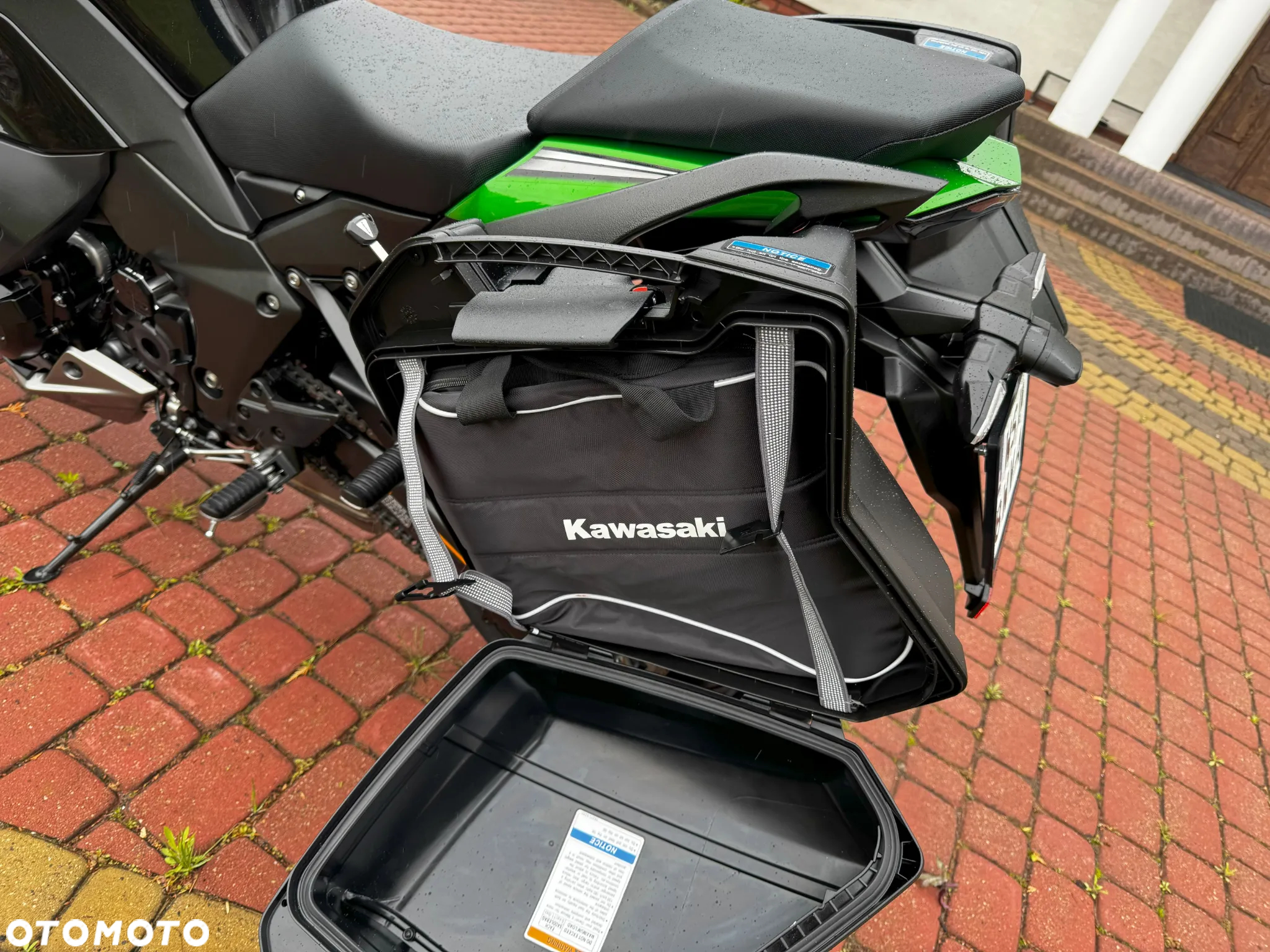 Kawasaki Ninja 1000 SX - 8