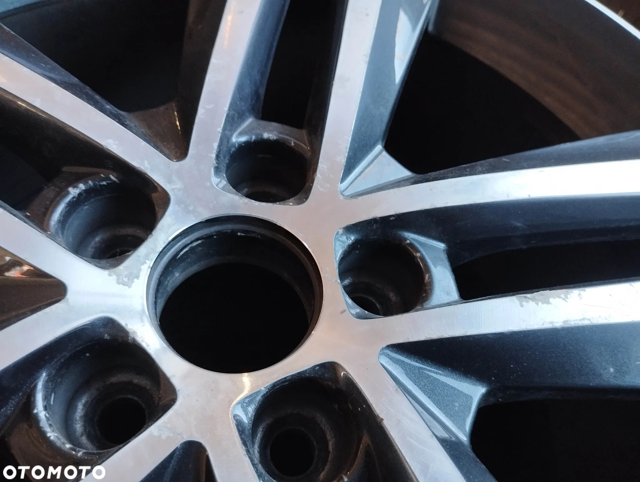 SKODA RAPID FABIA 5X100 17 7J ET 46 5JA 601025 1SZT FELGA ALU - 2