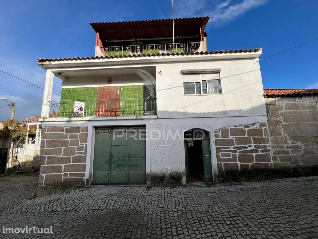 Moradia no Centro de Bouça (Mirandela) - Grande imagem: 4/26