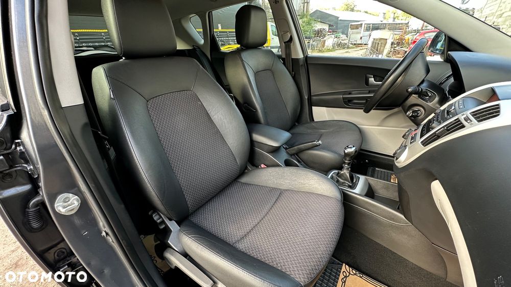 Kia Ceed 1.4 Comfort + - 29
