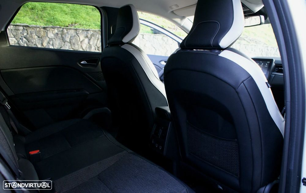 Renault Captur 1.0 TCe Intens - 23