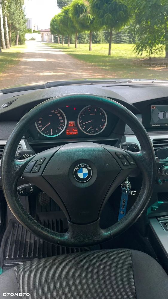 BMW Seria 5 520i - 18