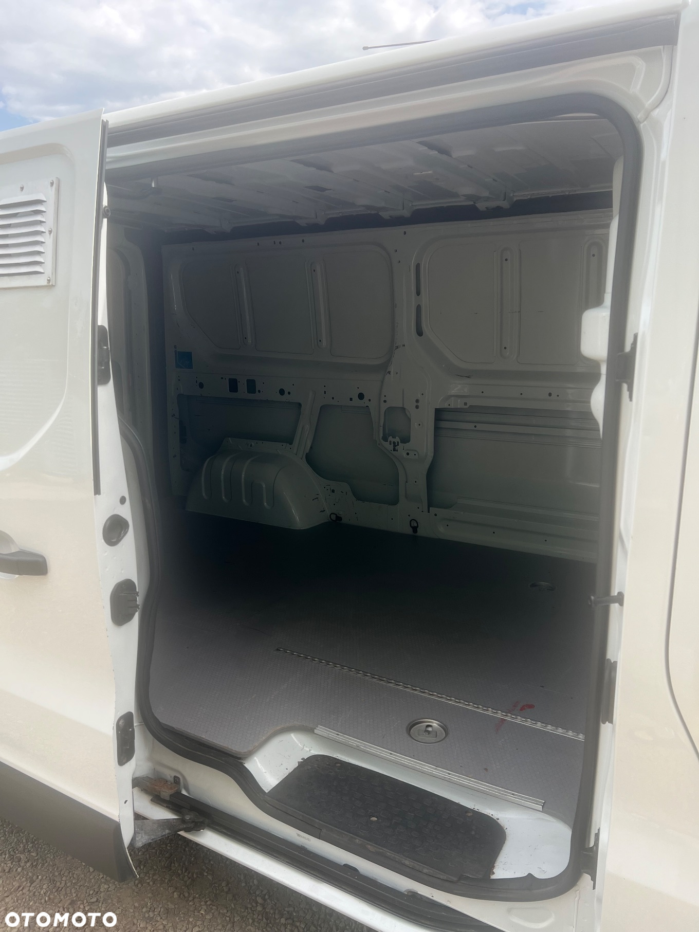 Opel Vivaro - 7