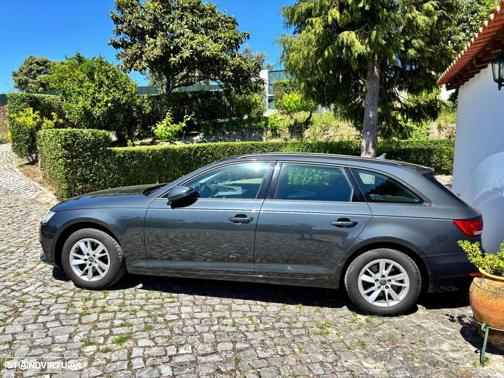Audi A4 Avant 2.0 TDI Business Line - 4