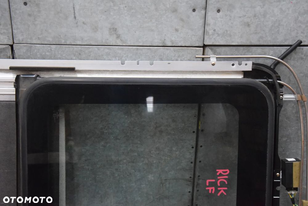 FORD MAVERICK II SZYBERDACH - 5