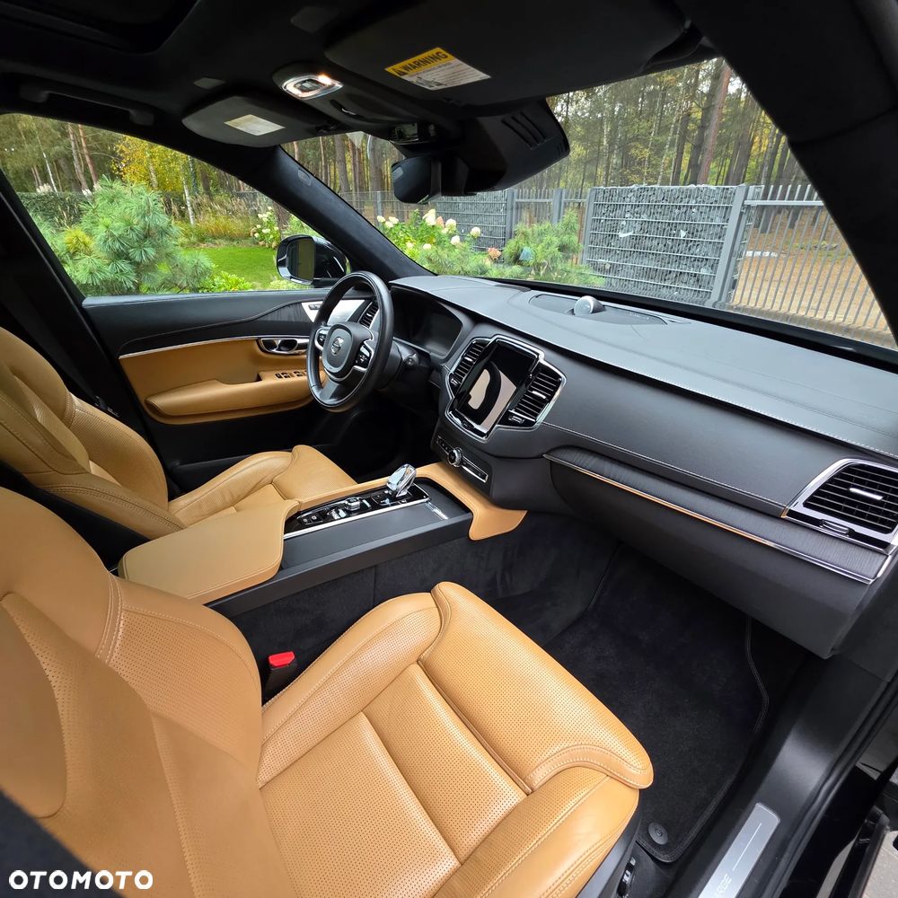 Volvo XC 90 - 24