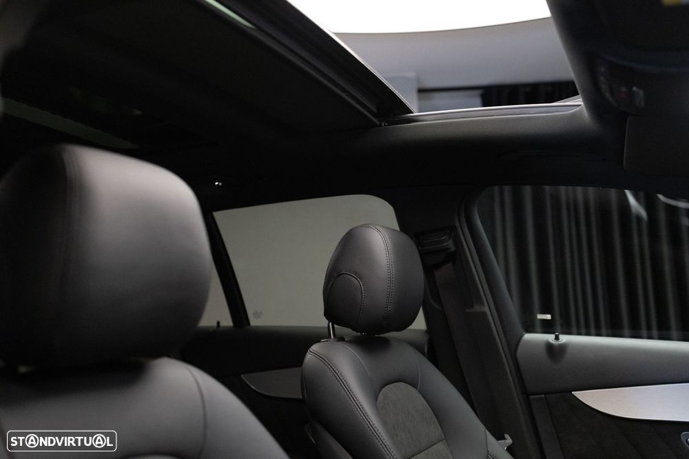 Mercedes-Benz GLC 300 de 4Matic 9G-TRONIC AMG Line - 38