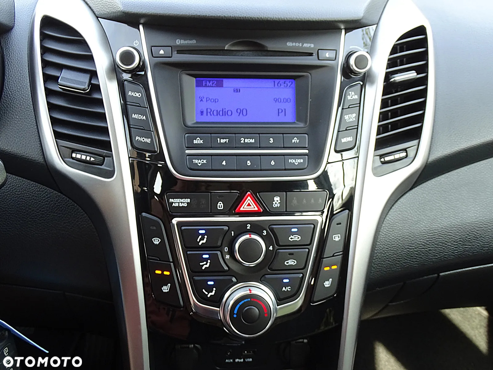 Hyundai i30 i30cw 1.6 Fifa World Cup Edition - 27